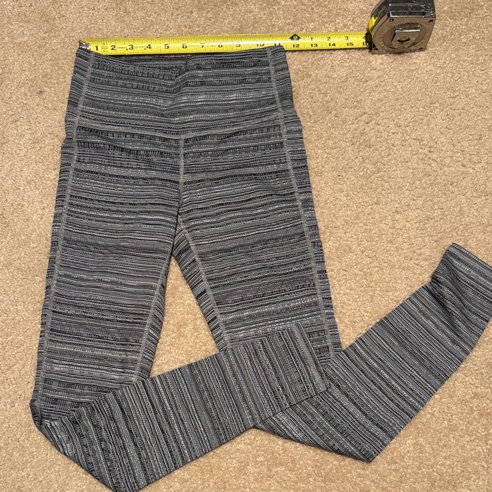 Athleta gray/black leggings size XS